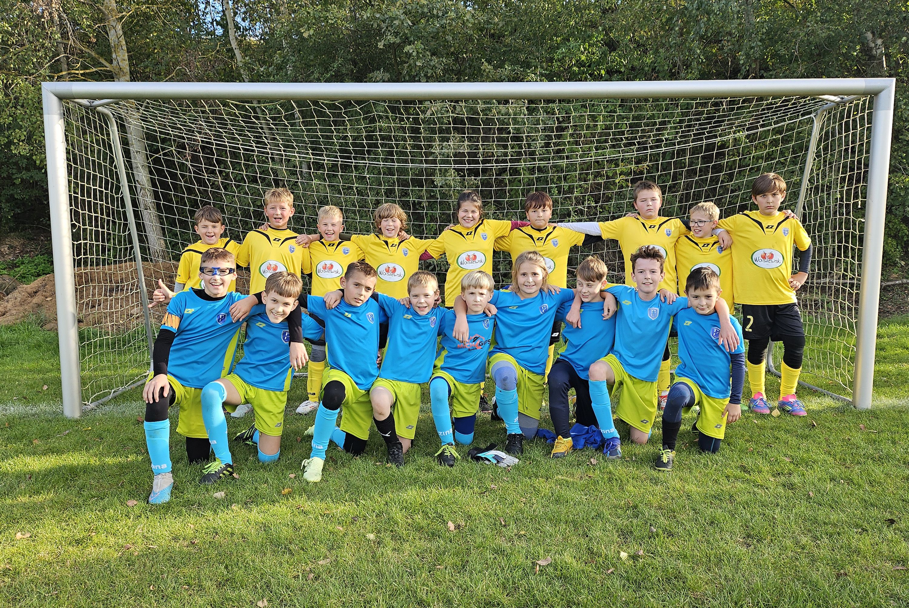 2025.10.04 Pogoń Bełchów vs AS Funino / Sokół Regnów R2015